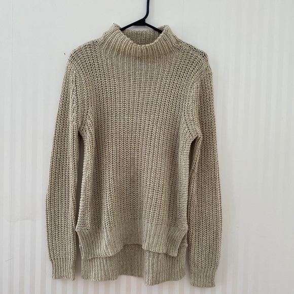 Knit Mock Neck Sweater with Split Hem - Picture 9 of 10